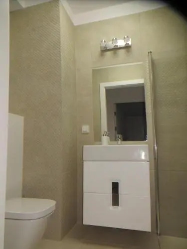 Poznan Black Red apartment