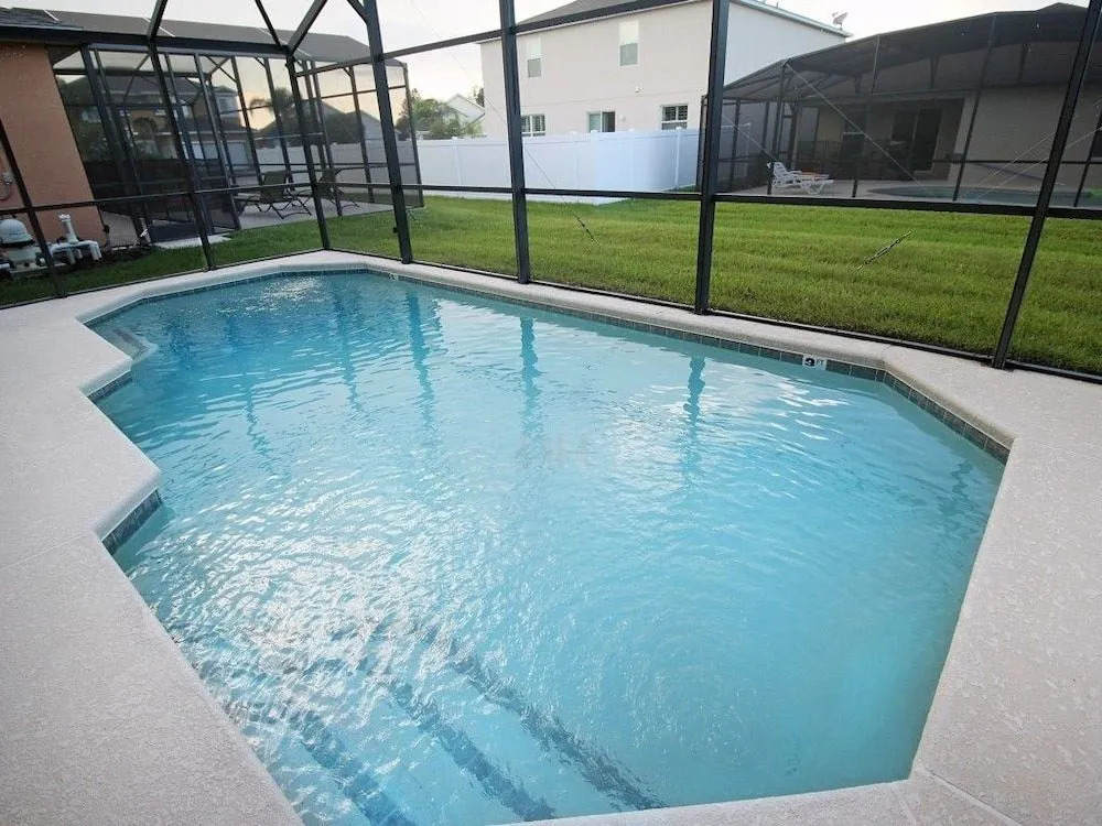4CCS47RR23 4BR Vacation Home Near Disney by RedAwning
