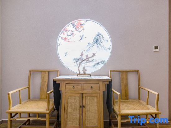 Minquan Dongfang Business Hotel