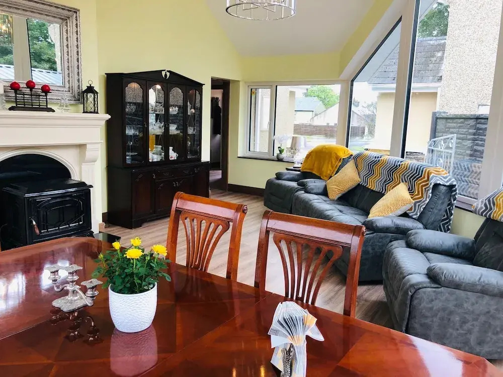 3 Bedroomed House Minutes Walk From Kenmare Town