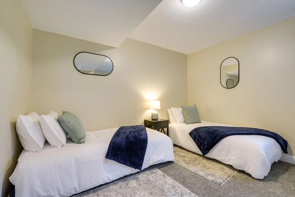 Sunny Family Home, 3 Mi to High Point Market!