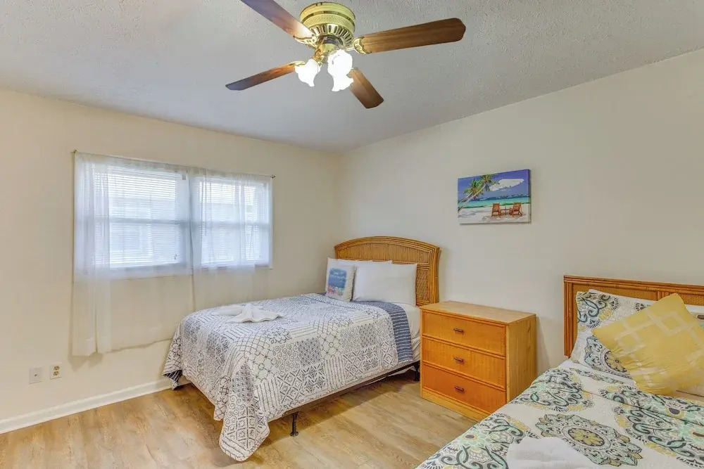 Walk to Myrtle Beach: Townhome w/ Pool Access