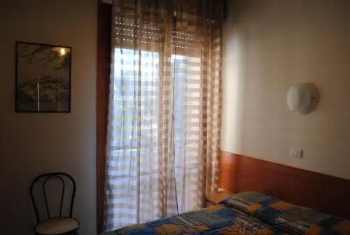 Sansovino Bed and Car