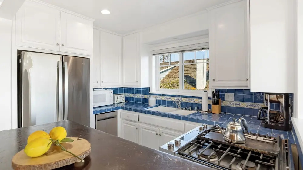 Oceanfront Atelier by Avantstay Beachfront Balboa Peninsula Escape