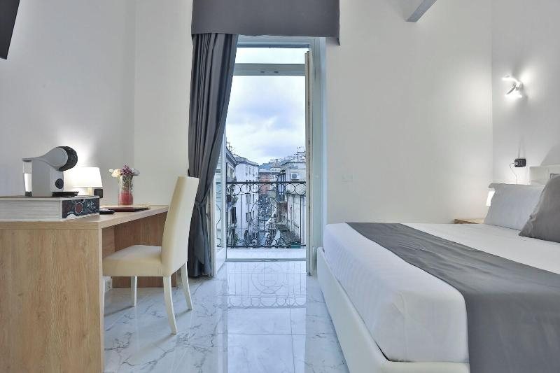 HOTIDAY Room Collection - Napoli Centro Storico