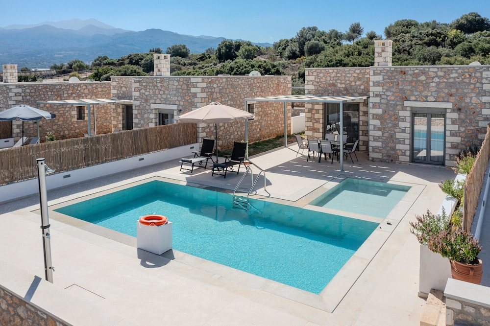 Melidoni Villas