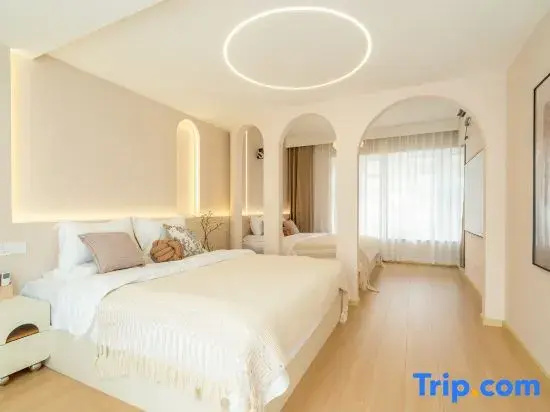 Xiangyejian Design Guesthouse (Dai Ethnic Ancient Town)