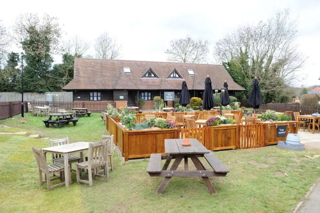 White Hart by Chef & Brewer Collection