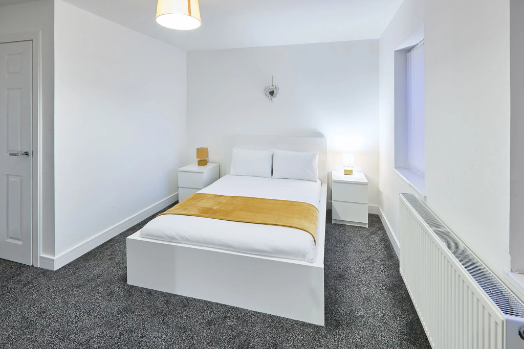 Host   Stay   House 4