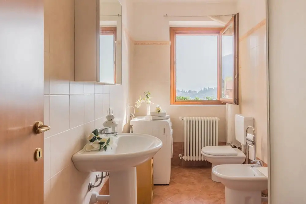 Golden View Apartment