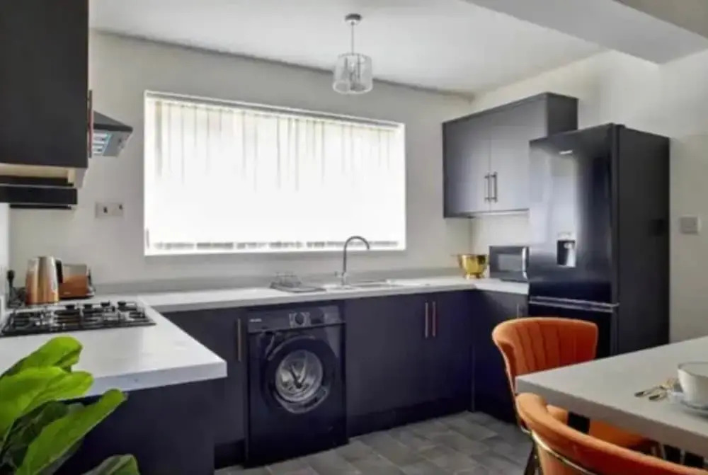 Cosy 3Br House With Fireplace & Private Garden