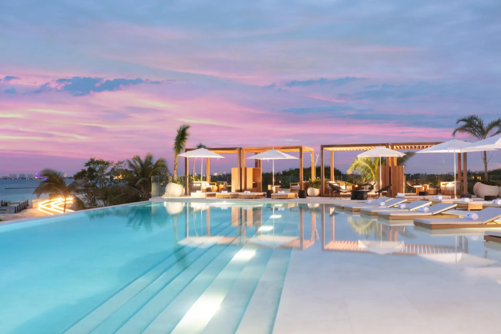 SLS Cancun