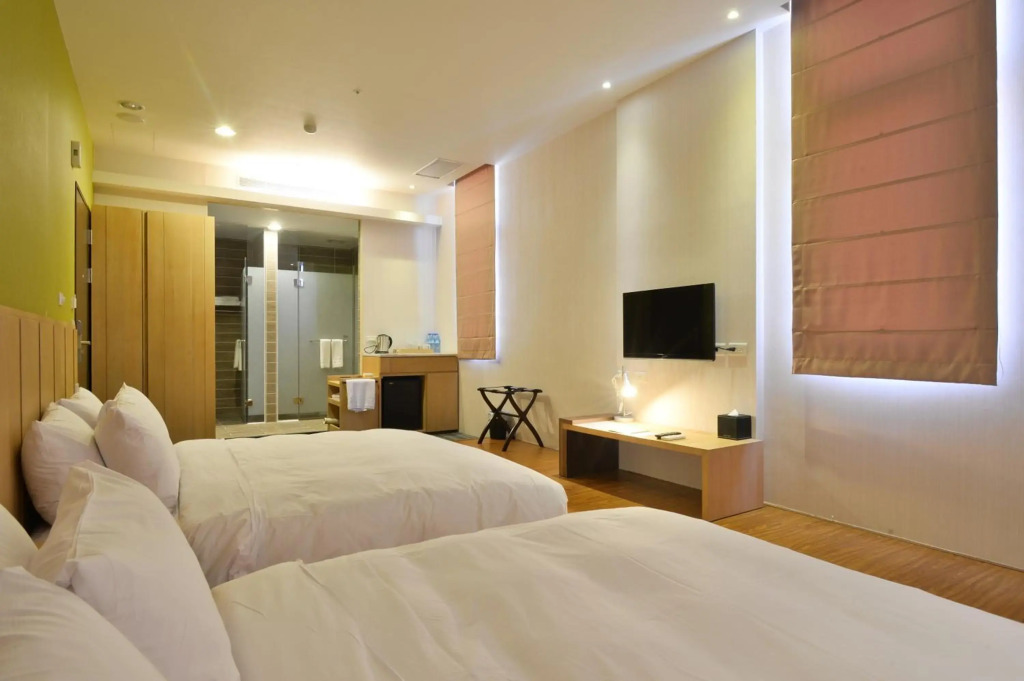 In Young Hotel
