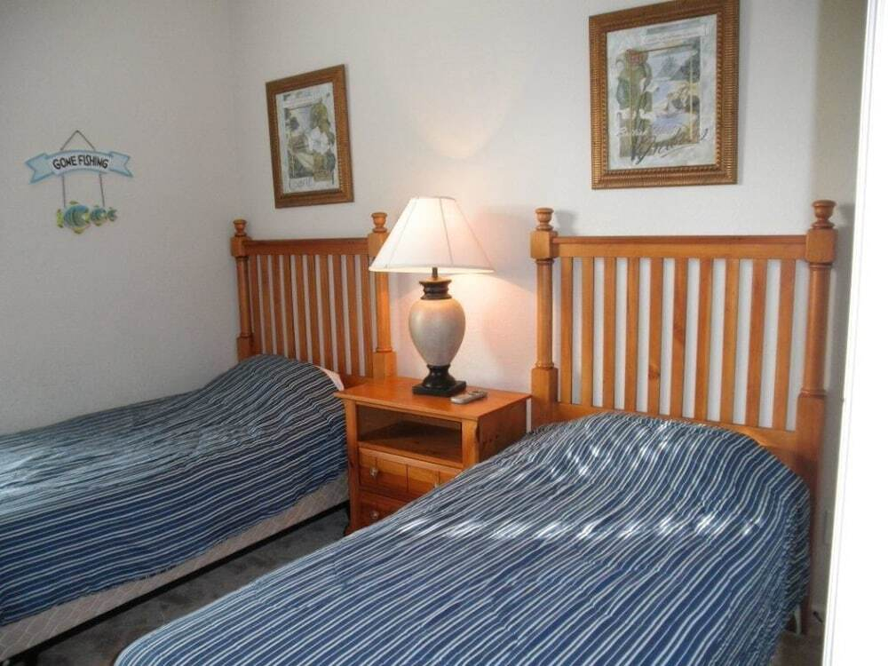 4 Br Villa - Trafalgar Village Sleeps 10 - Sfm 3158