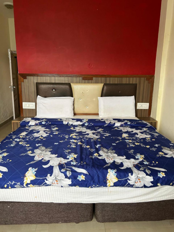 Lake View Rooms In Khajjiar