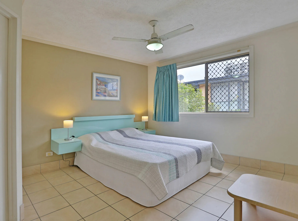 Sunsetcourt Budget holiday apartments surfers paradise