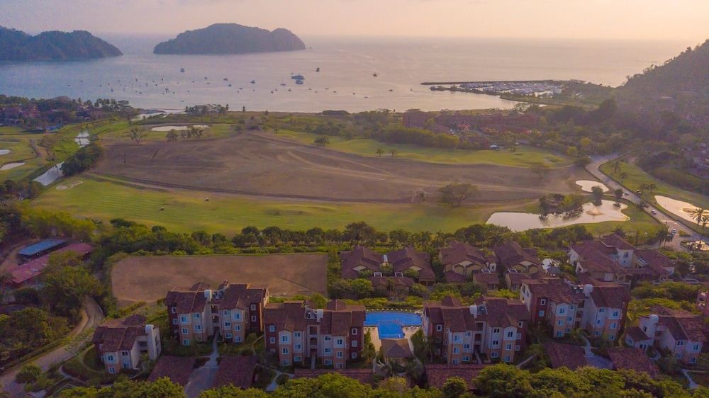 Miramar 2D 3 bdr Ocean View in Los Suenos