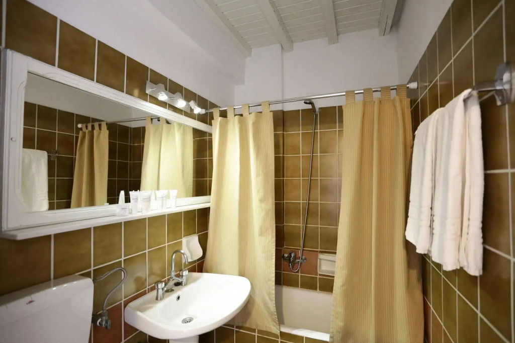 Aphrodite Beach Resort Hotel