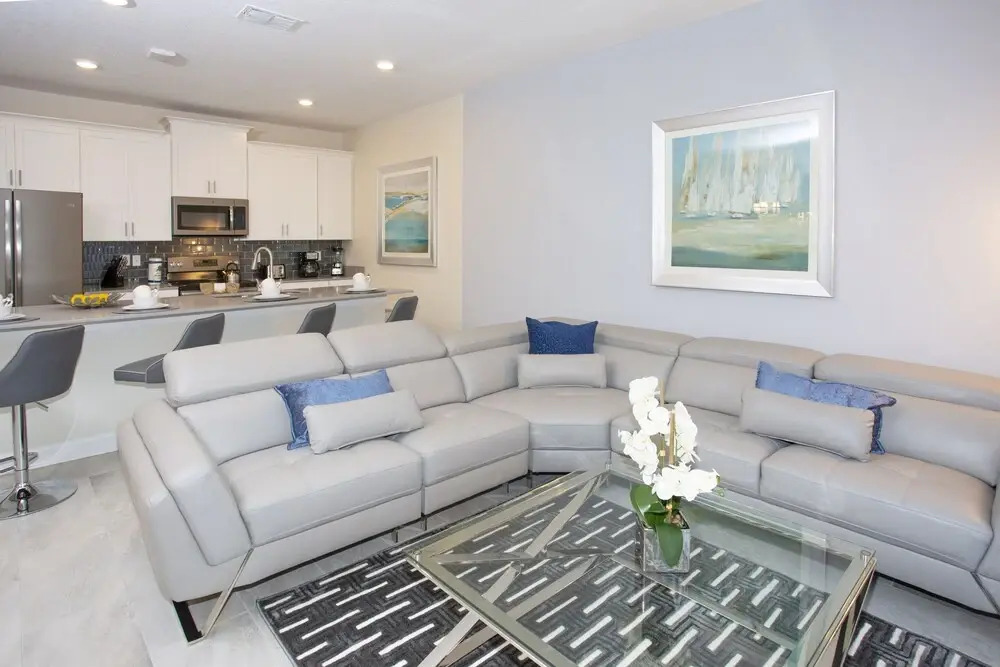 New 4 bdrms home at Champions Gate