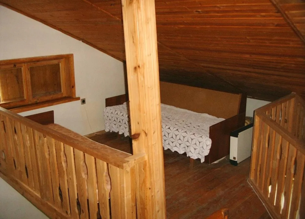 Villa With 4 Bedrooms in Varna, With Enclosed Garden and Wifi Near the Beach
