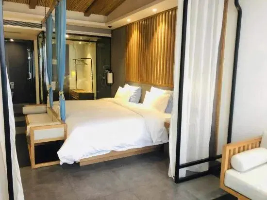 Moshe Hotel (Zhengzhou East Railway Station Mixc Store)