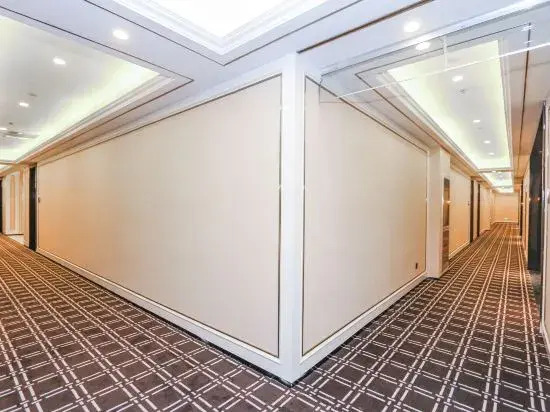 Xana Deluxe Hotel (Handan East Railway Station Meile City)