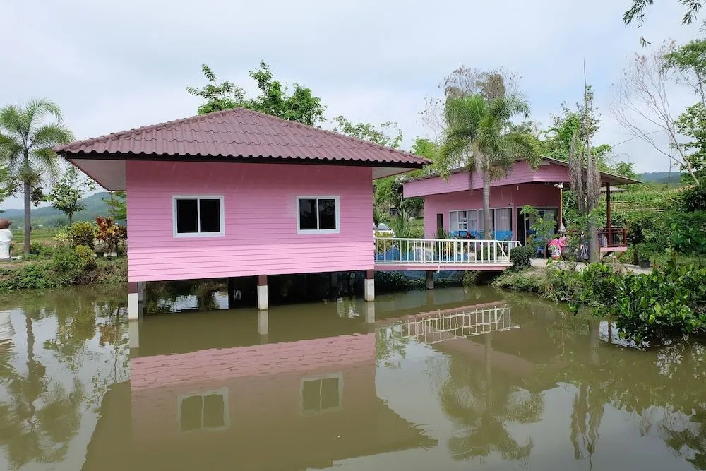 Baan Klang Nam Resort