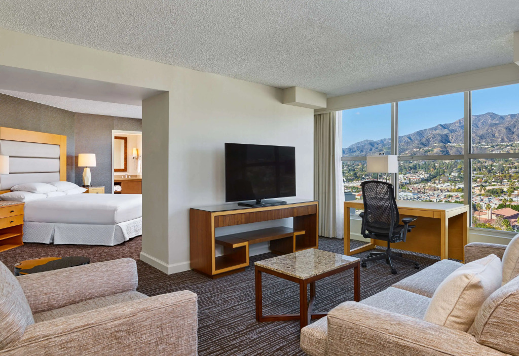 Hilton Los Angeles North-Glendale & Executive Meeting Center