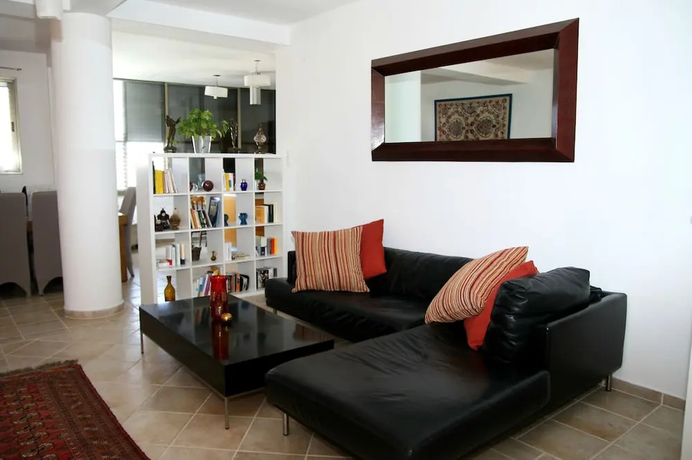 Bograshov Penthouse steps from the beach