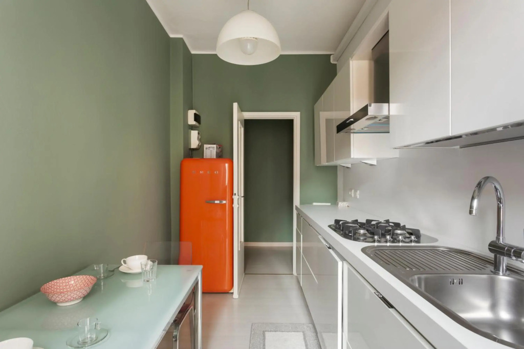 Wide & Modern apt close to China Town & Sempione area