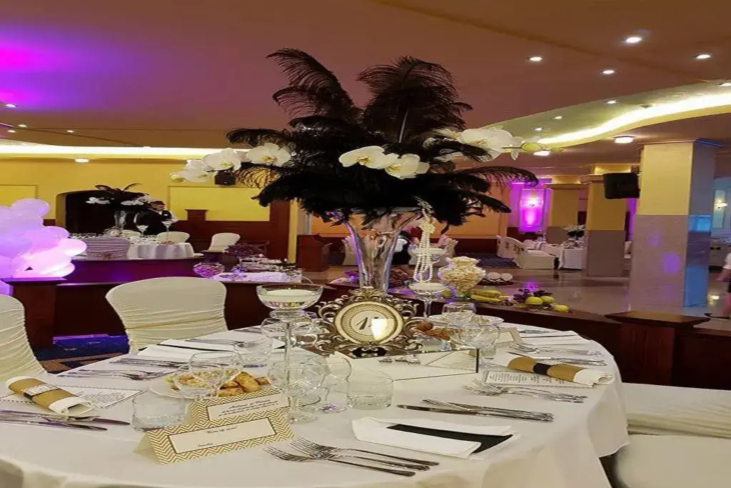 Central Plaza Hotel