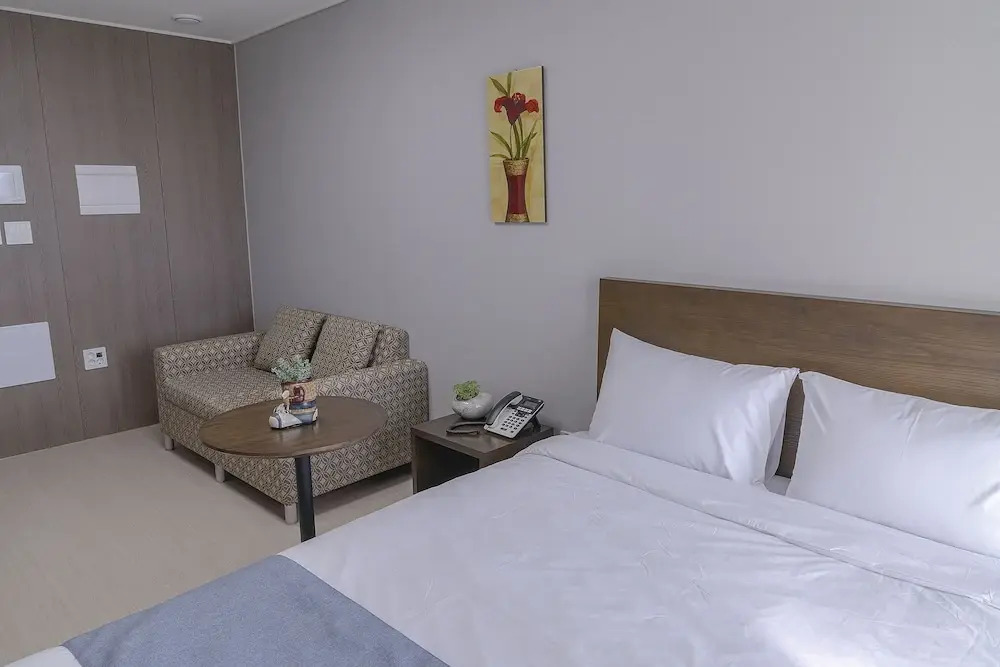 Golden Planet Hotel