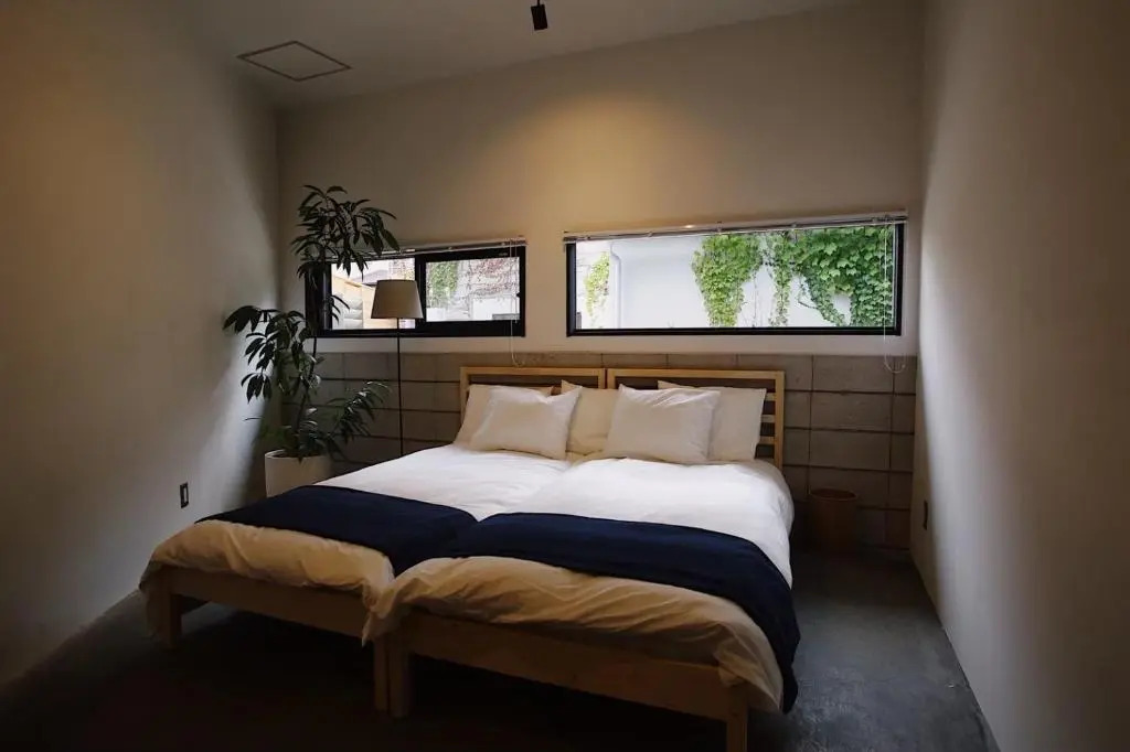 hostel mog