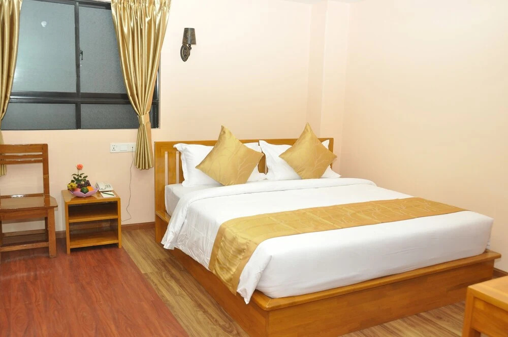 Royal Landmark Hotel