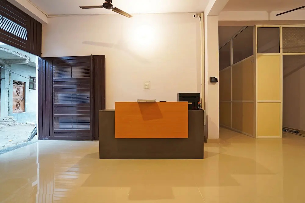 Spot On 30890 Sector 45 Noida