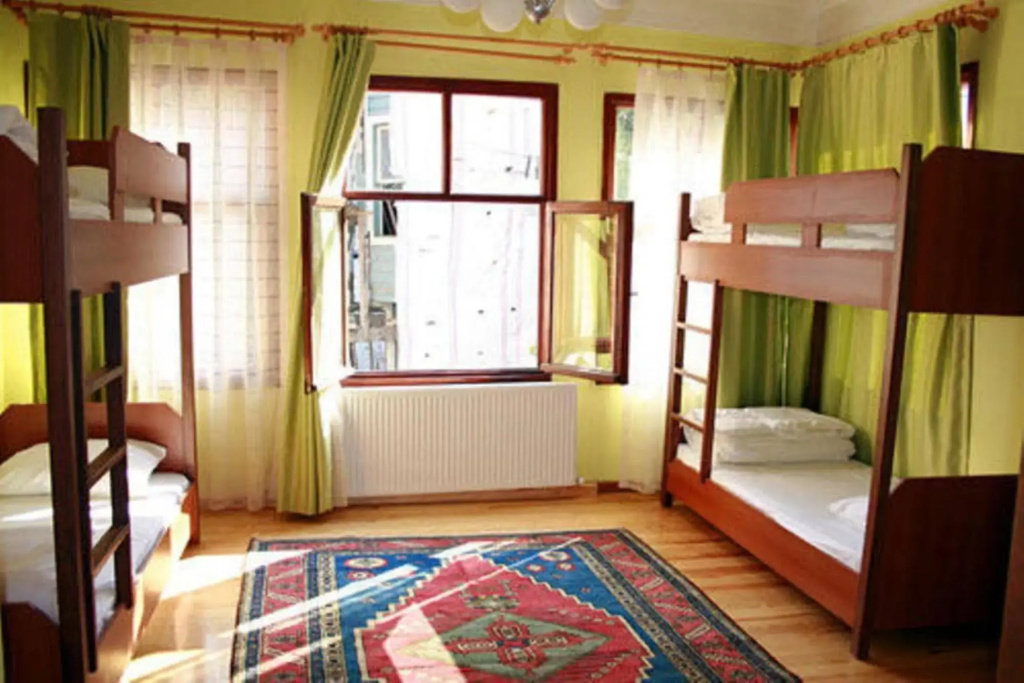 Cheers Hostel