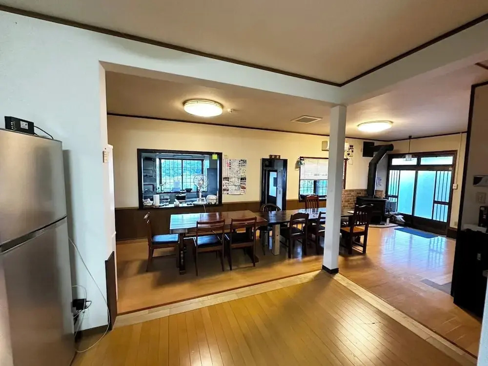 Asobiya House Iki