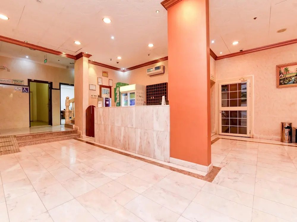 OYO 219 Dewan Al Mokhtar Furnished Apt
