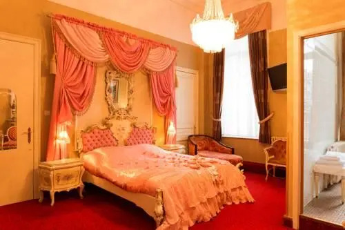 Station Hotel