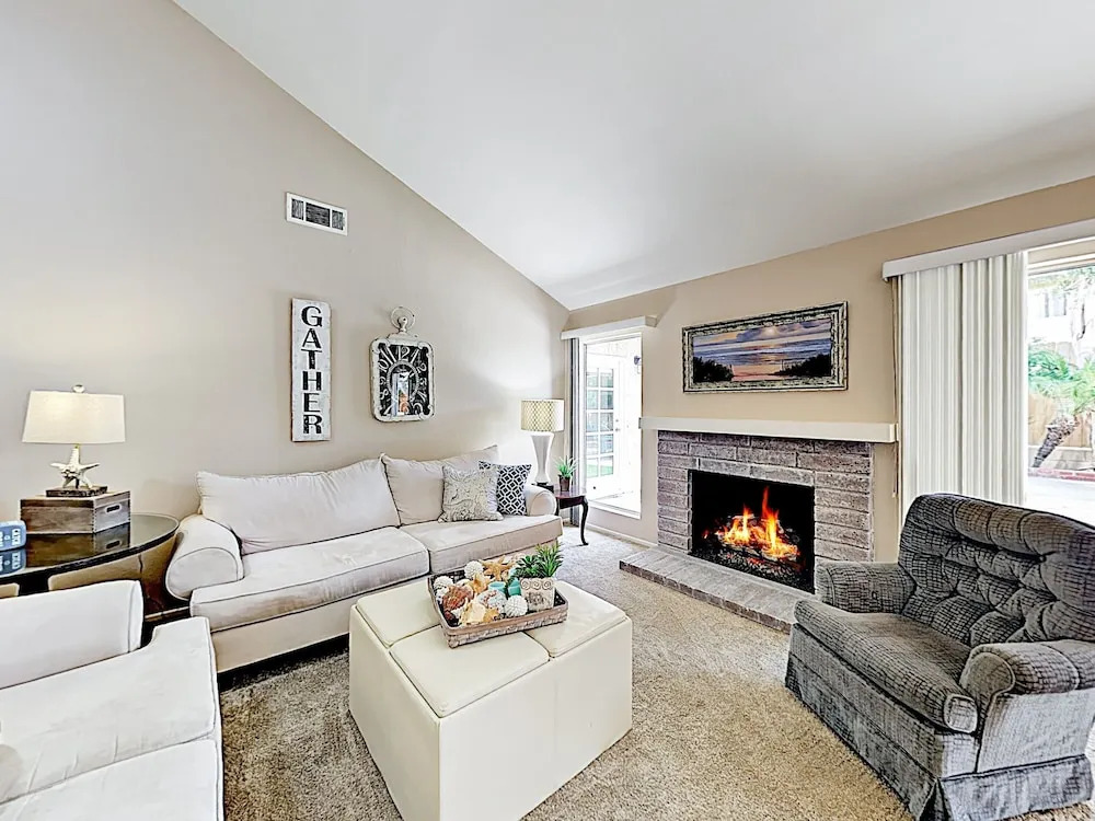 1160 Oxnard - 4 Br Home