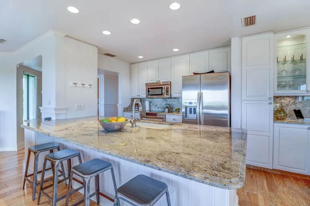 New Listing! Beachfront Gem W/ Wraparound Balcony 3 Bedroom Townhouse