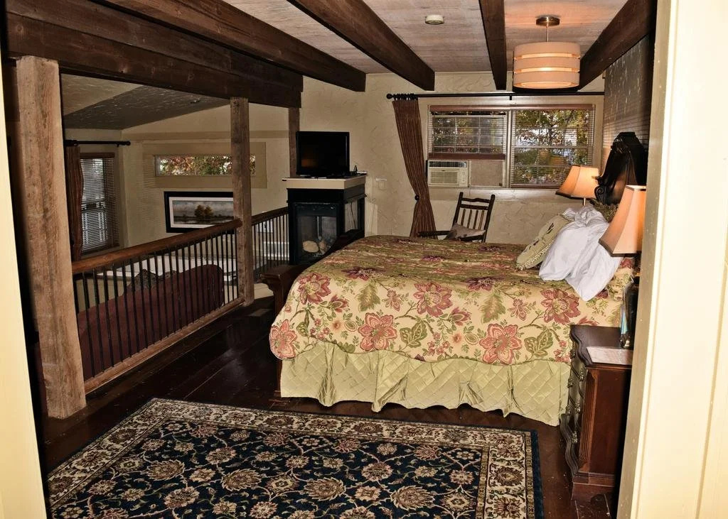 The Overlook Inn Bed and Breakfast