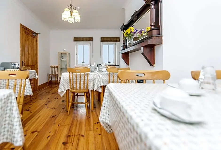 Dingle Marina Lodge