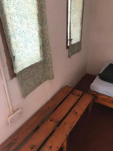 Dean’s Hill View Lodge