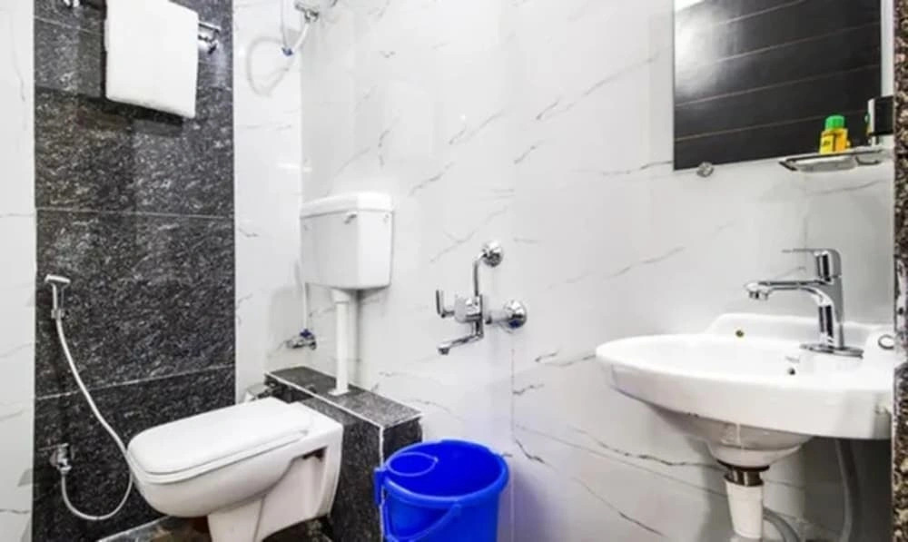 Fabhotel Grand Valley