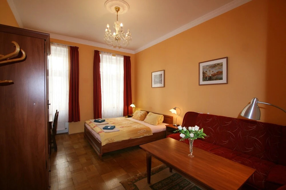 Apartment No. 10 Zeyerova 13