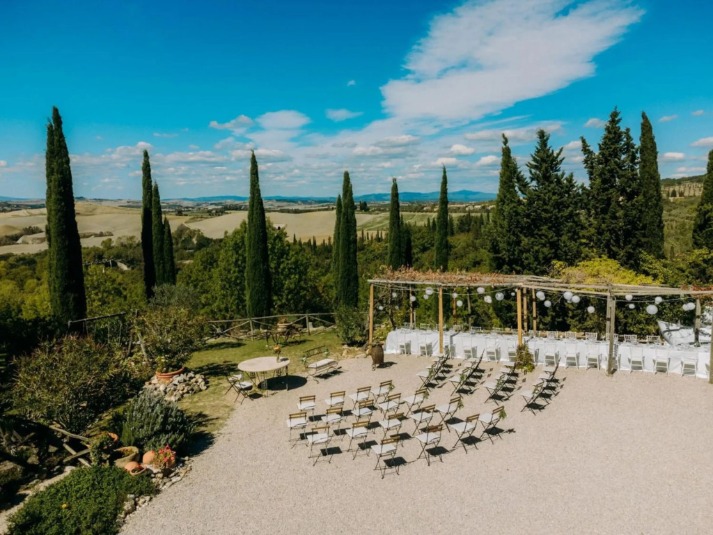 Imposing Villa With 5 Apartments Ideal for Groups Pool -aia Vecchia