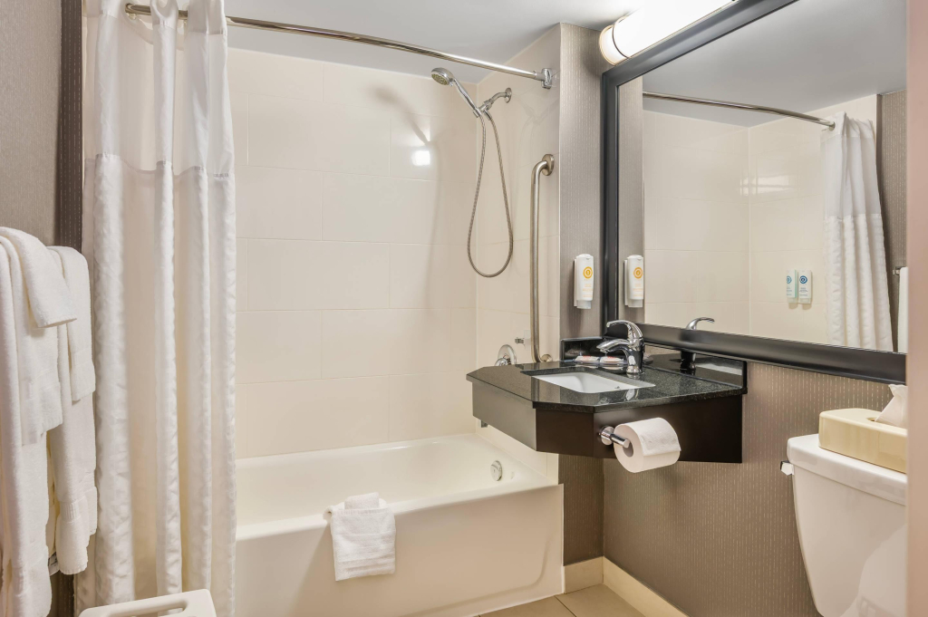 Comfort Inn South Shore