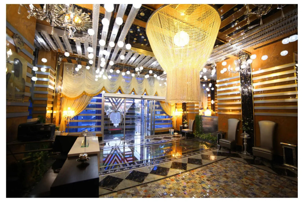 Roomi Suites Hotel