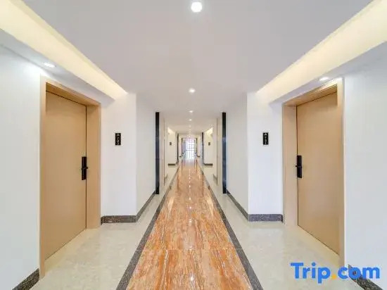 Mega Hotel
